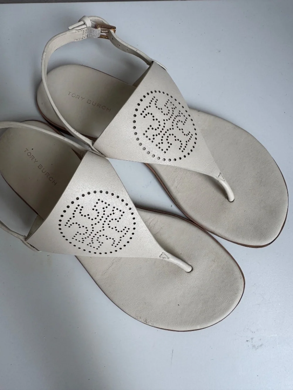 Tory Burch Capri Perf Sandals Light Cream Size6